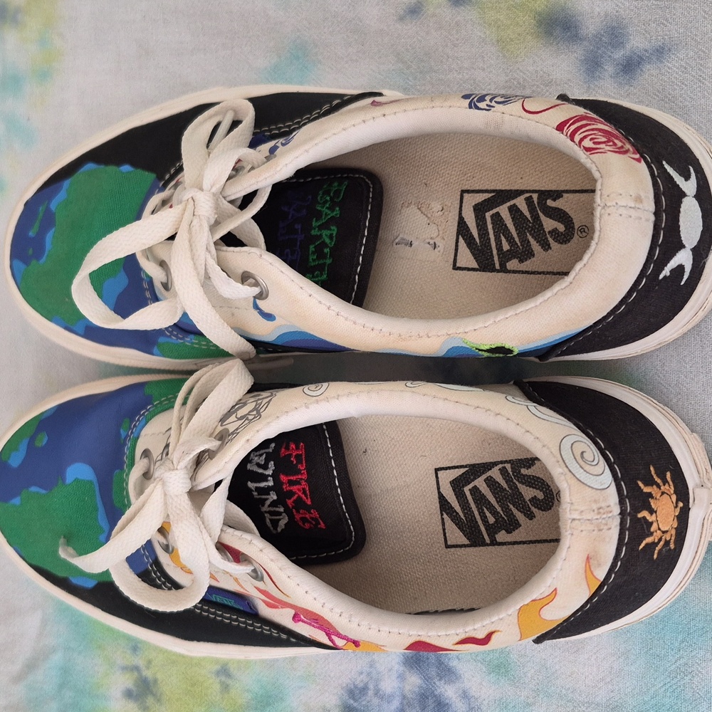 Vans - Picture 6 of 7
